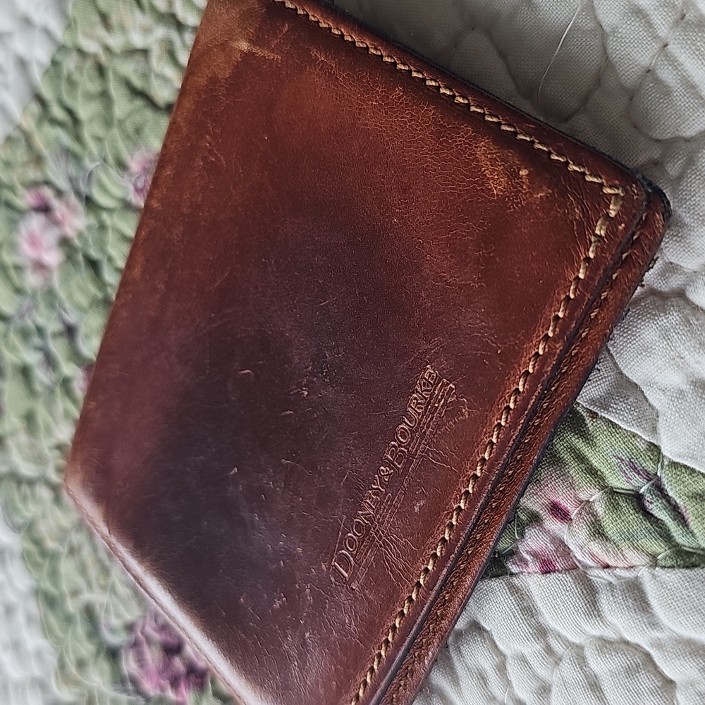 VTG Dooney & Bourke Brown Leather *Mini* Card Wallet
